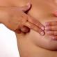 Набухшая грудь: причины симптома, лечение Что делать если грудь стала каменной